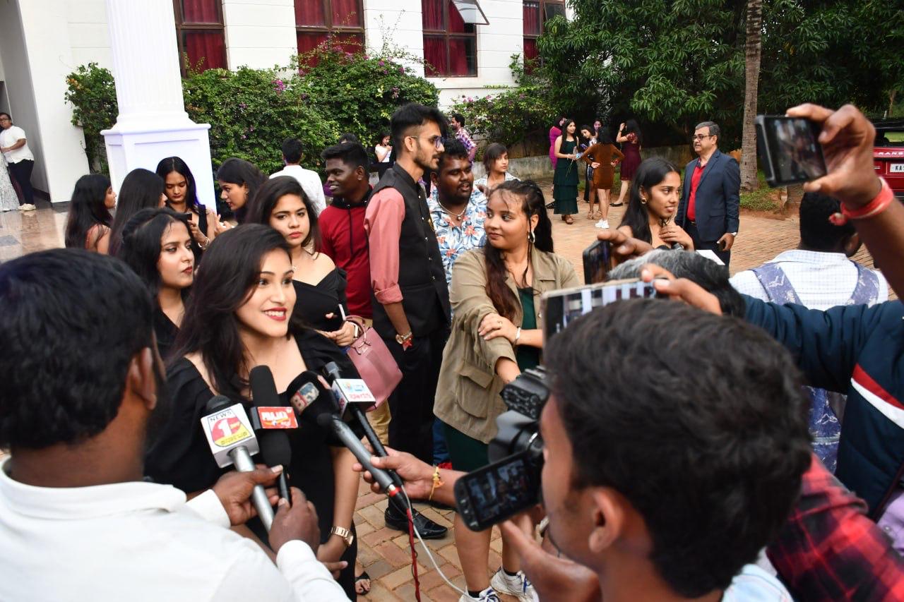 Dinner with President