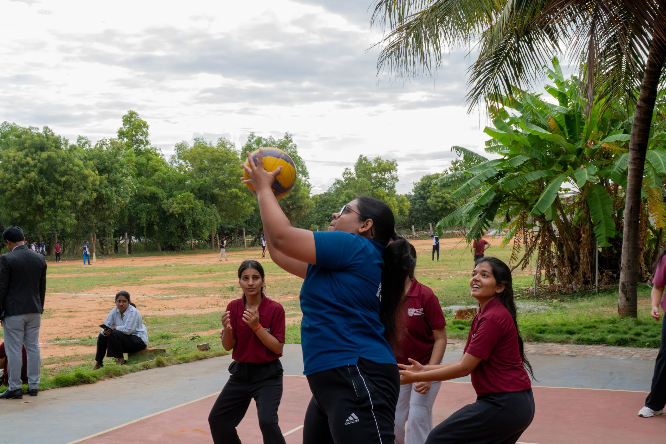 Volleyball in full flow
